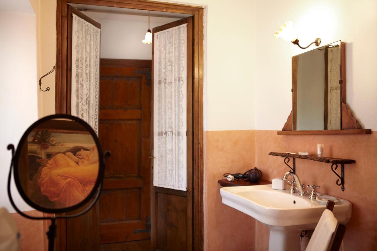 Antico Borgo Sanda Lago Maggiore Casalzuigno Bagian luar foto