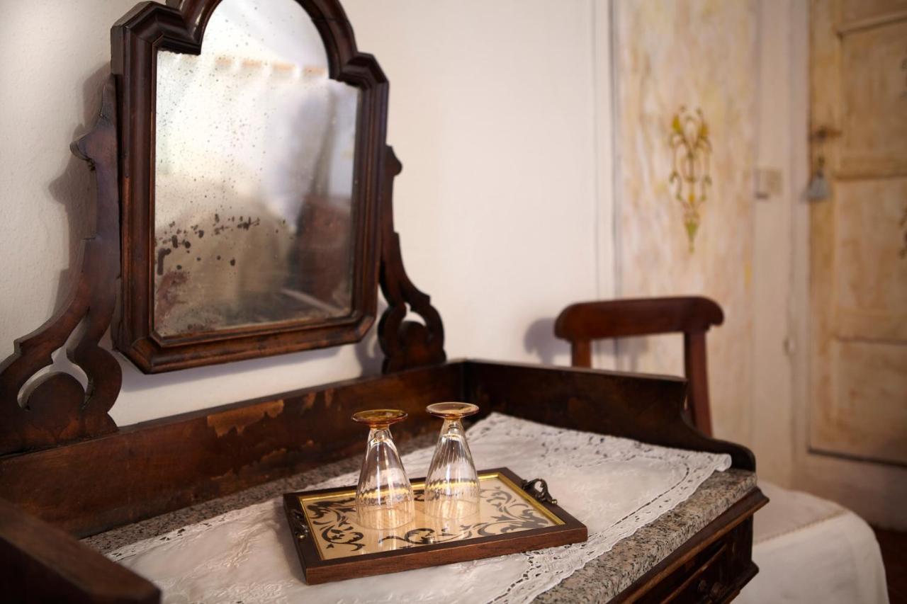 Antico Borgo Sanda Lago Maggiore Casalzuigno Bagian luar foto